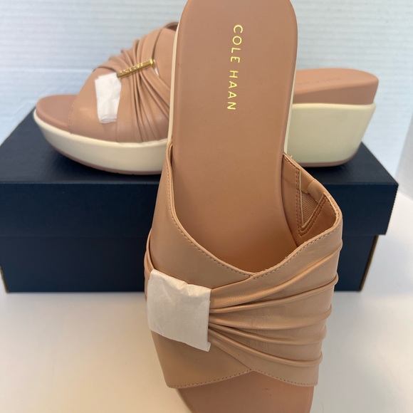 Cole Haan Women’s Aubree Grand Ruched Slide Sandal Brand New Never Worn size 8.5 - Picture 8 of 10